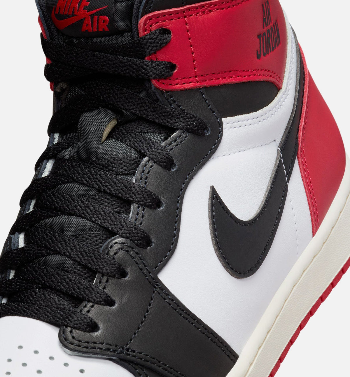 Air Jordan 1 Retro High OG 'Black Toe' - Men's Lifestyle Sneaker (White/Black/Varsity Red/Sail)